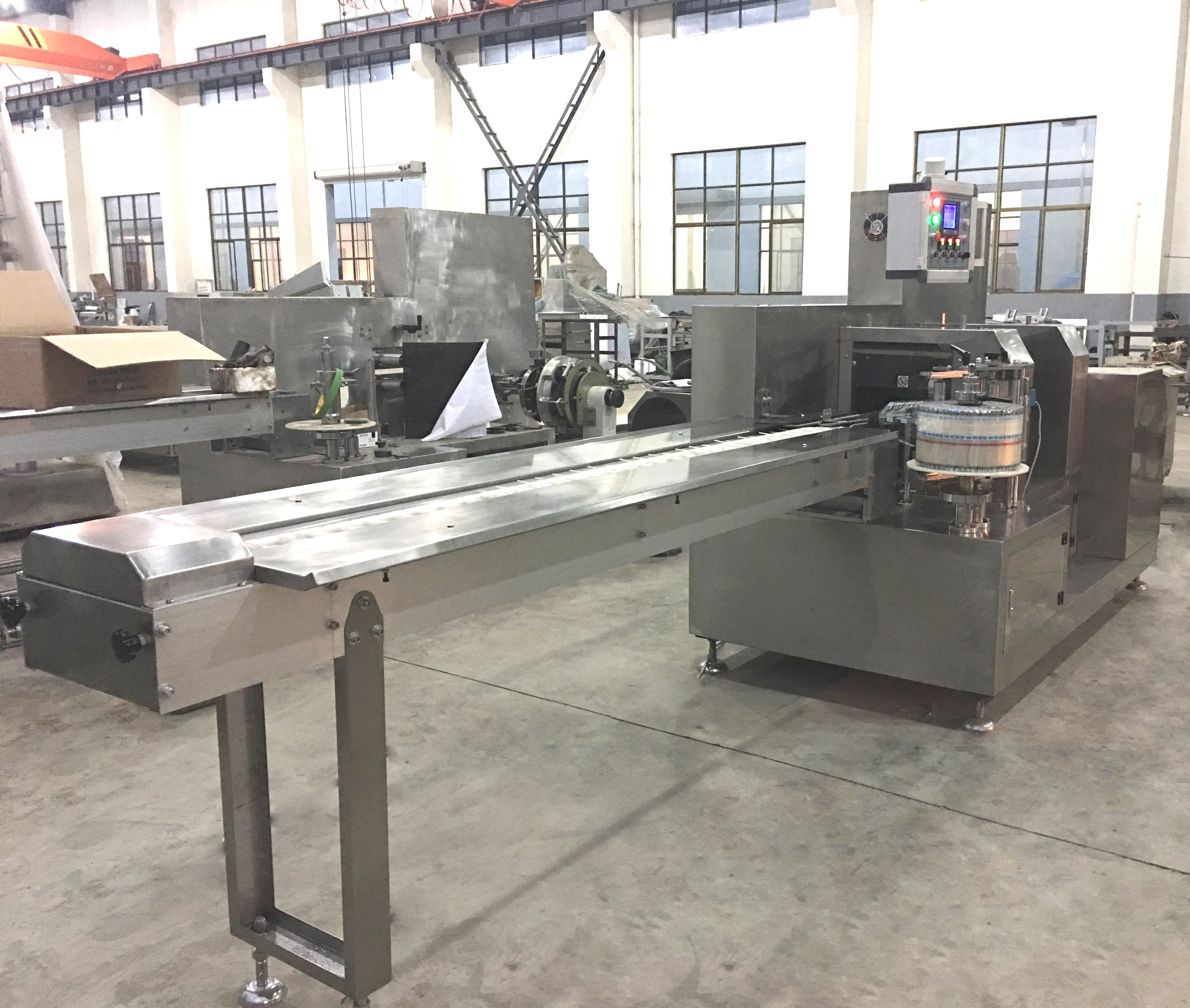 Irregular Lollipop Twist Packing Machine